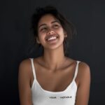 smiling-girl-wearing-tanktop-mockup-0017